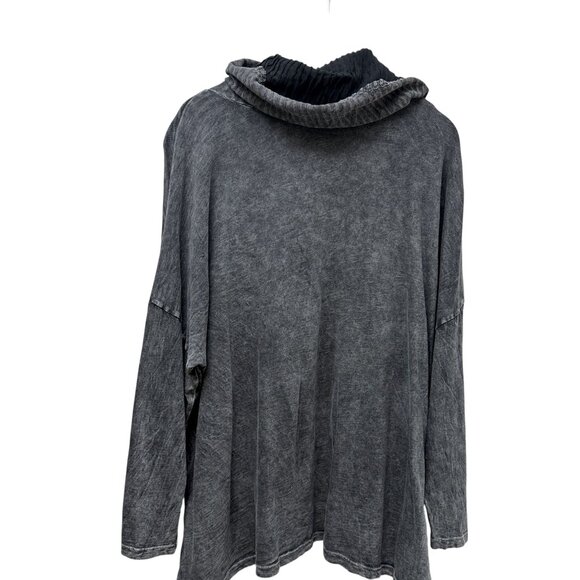 Jess & Jane Abstract Top Plus Size 1X Gray Cowl Neck Tunic Tee Pockets Turtlenec - Picture 7 of 10